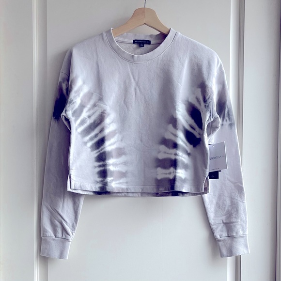 Beyond Yoga - Tie Dye Cropped Sweatshirt & Shorts - Picture 8 of 9